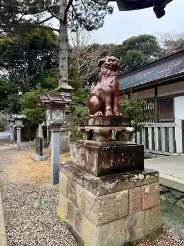 大洗磯前神社の{uncategorized: "未分類", other: "その他", undefined: "問題あり", building: "その他建物", grave: "お墓", sacred_gate: "鳥居", guardian: "狛犬", statue: "像", buddha: "仏像", history: "歴史", nature: "自然", garden: "庭園", animal: "動物", pagoda: "塔", temizu: "手水舎", mountain_gate: "山門・神門", sanctuary: "本殿・本堂", subordinate: "末社・摂社", art: "芸術", scenery: "景色", jizo: "地蔵", ema: "絵馬", goshuin: "御朱印", omikuji: "おみくじ", items: "授与品その他", amulet: "お守り", goshuincho: "御朱印帳", eats: "食事", festival: "お祭り", votive_dance: "神楽", shichigosan: "七五三参", wedding: "結婚式", experience: "体験その他", initially: "初詣", around: "周辺", anti_infection: "感染症対策"}