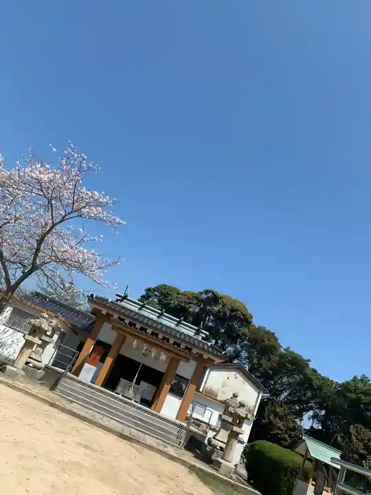 豊功神社の本殿・本堂