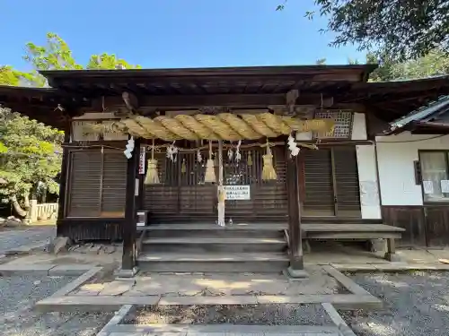 高屋神社の{uncategorized: "未分類", other: "その他", undefined: "問題あり", building: "その他建物", grave: "お墓", sacred_gate: "鳥居", guardian: "狛犬", statue: "像", buddha: "仏像", history: "歴史", nature: "自然", garden: "庭園", animal: "動物", pagoda: "塔", temizu: "手水舎", mountain_gate: "山門・神門", sanctuary: "本殿・本堂", subordinate: "末社・摂社", art: "芸術", scenery: "景色", jizo: "地蔵", ema: "絵馬", goshuin: "御朱印", omikuji: "おみくじ", items: "授与品その他", amulet: "お守り", goshuincho: "御朱印帳", eats: "食事", festival: "お祭り", votive_dance: "神楽", shichigosan: "七五三参", wedding: "結婚式", experience: "体験その他", initially: "初詣", around: "周辺", anti_infection: "感染症対策"}