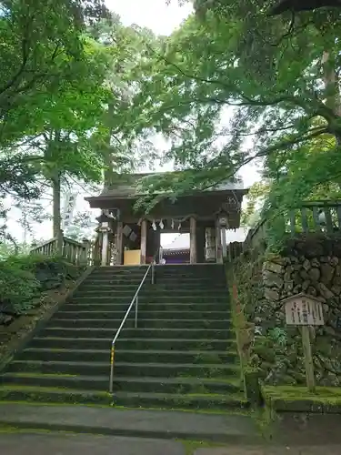 唐澤山神社の山門