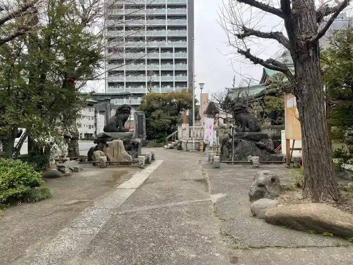河原町稲荷神社の{uncategorized: "未分類", other: "その他", undefined: "問題あり", building: "その他建物", grave: "お墓", sacred_gate: "鳥居", guardian: "狛犬", statue: "像", buddha: "仏像", history: "歴史", nature: "自然", garden: "庭園", animal: "動物", pagoda: "塔", temizu: "手水舎", mountain_gate: "山門・神門", sanctuary: "本殿・本堂", subordinate: "末社・摂社", art: "芸術", scenery: "景色", jizo: "地蔵", ema: "絵馬", goshuin: "御朱印", omikuji: "おみくじ", items: "授与品その他", amulet: "お守り", goshuincho: "御朱印帳", eats: "食事", festival: "お祭り", votive_dance: "神楽", shichigosan: "七五三参", wedding: "結婚式", experience: "体験その他", initially: "初詣", around: "周辺", anti_infection: "感染症対策"}