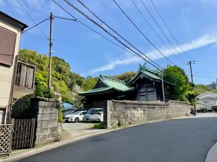 子之神社の{uncategorized: "未分類", other: "その他", undefined: "問題あり", building: "その他建物", grave: "お墓", sacred_gate: "鳥居", guardian: "狛犬", statue: "像", buddha: "仏像", history: "歴史", nature: "自然", garden: "庭園", animal: "動物", pagoda: "塔", temizu: "手水舎", mountain_gate: "山門・神門", sanctuary: "本殿・本堂", subordinate: "末社・摂社", art: "芸術", scenery: "景色", jizo: "地蔵", ema: "絵馬", goshuin: "御朱印", omikuji: "おみくじ", items: "授与品その他", amulet: "お守り", goshuincho: "御朱印帳", eats: "食事", festival: "お祭り", votive_dance: "神楽", shichigosan: "七五三参", wedding: "結婚式", experience: "体験その他", initially: "初詣", around: "周辺", anti_infection: "感染症対策"}