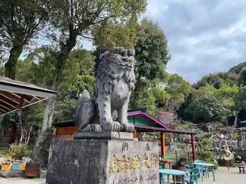 加紫久利神社の狛犬