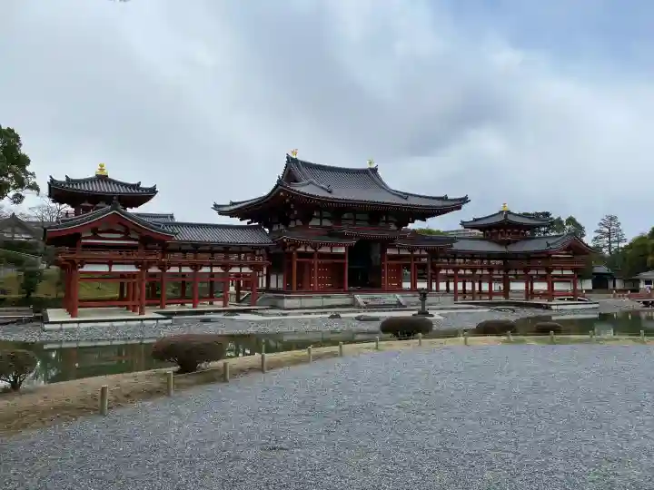 平等院の{uncategorized: "未分類", other: "その他", undefined: "問題あり", building: "その他建物", grave: "お墓", sacred_gate: "鳥居", guardian: "狛犬", statue: "像", buddha: "仏像", history: "歴史", nature: "自然", garden: "庭園", animal: "動物", pagoda: "塔", temizu: "手水舎", mountain_gate: "山門・神門", sanctuary: "本殿・本堂", subordinate: "末社・摂社", art: "芸術", scenery: "景色", jizo: "地蔵", ema: "絵馬", goshuin: "御朱印", omikuji: "おみくじ", items: "授与品その他", amulet: "お守り", goshuincho: "御朱印帳", eats: "食事", festival: "お祭り", votive_dance: "神楽", shichigosan: "七五三参", wedding: "結婚式", experience: "体験その他", initially: "初詣", around: "周辺", anti_infection: "感染症対策"}