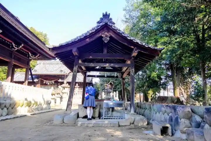 七所社(七所神社)の手水舎