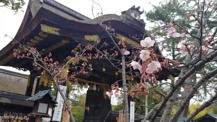豊国神社の山門・神門