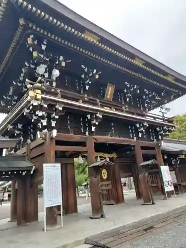 真清田神社の山門・神門