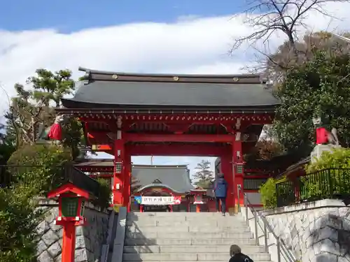 東伏見稲荷神社の山門・神門