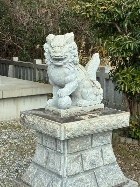 白髭神社の{uncategorized: "未分類", other: "その他", undefined: "問題あり", building: "その他建物", grave: "お墓", sacred_gate: "鳥居", guardian: "狛犬", statue: "像", buddha: "仏像", history: "歴史", nature: "自然", garden: "庭園", animal: "動物", pagoda: "塔", temizu: "手水舎", mountain_gate: "山門・神門", sanctuary: "本殿・本堂", subordinate: "末社・摂社", art: "芸術", scenery: "景色", jizo: "地蔵", ema: "絵馬", goshuin: "御朱印", omikuji: "おみくじ", items: "授与品その他", amulet: "お守り", goshuincho: "御朱印帳", eats: "食事", festival: "お祭り", votive_dance: "神楽", shichigosan: "七五三参", wedding: "結婚式", experience: "体験その他", initially: "初詣", around: "周辺", anti_infection: "感染症対策"}