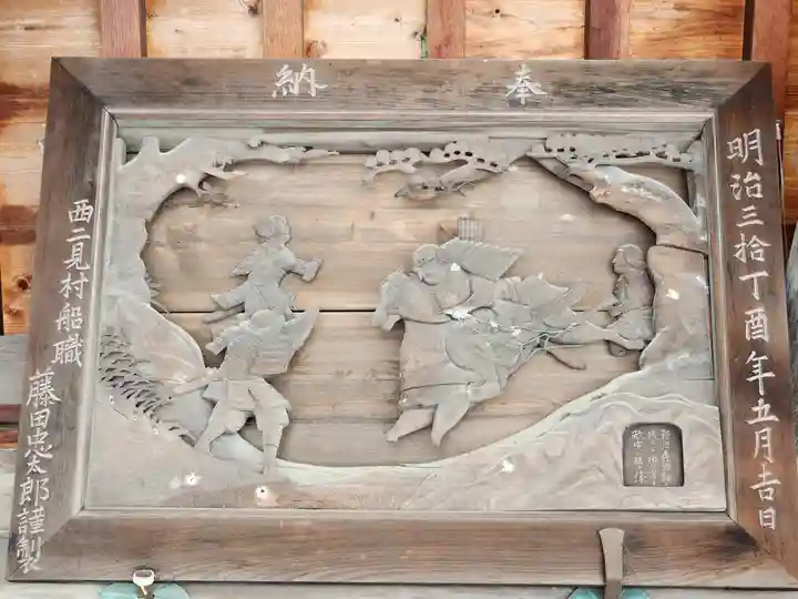 御厨神社の芸術