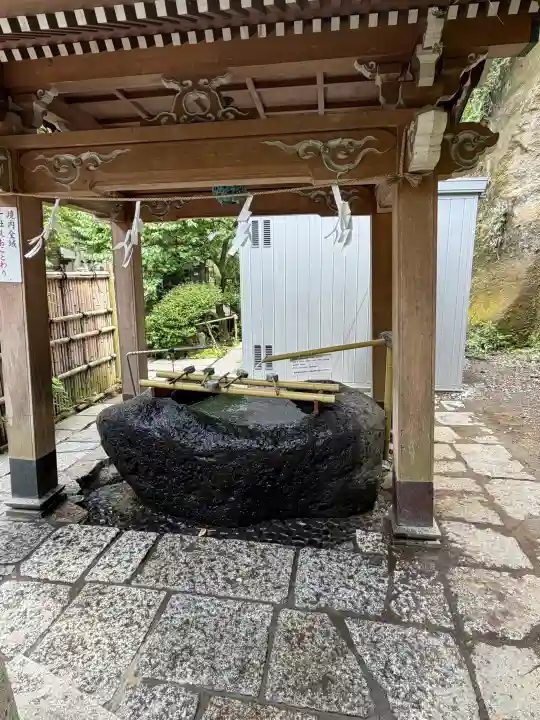銭洗弁財天宇賀福神社(神奈川県)