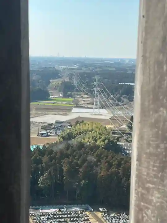 東本願寺本廟 牛久浄苑(牛久大仏)の{uncategorized: "未分類", other: "その他", undefined: "問題あり", building: "その他建物", grave: "お墓", sacred_gate: "鳥居", guardian: "狛犬", statue: "像", buddha: "仏像", history: "歴史", nature: "自然", garden: "庭園", animal: "動物", pagoda: "塔", temizu: "手水舎", mountain_gate: "山門・神門", sanctuary: "本殿・本堂", subordinate: "末社・摂社", art: "芸術", scenery: "景色", jizo: "地蔵", ema: "絵馬", goshuin: "御朱印", omikuji: "おみくじ", items: "授与品その他", amulet: "お守り", goshuincho: "御朱印帳", eats: "食事", festival: "お祭り", votive_dance: "神楽", shichigosan: "七五三参", wedding: "結婚式", experience: "体験その他", initially: "初詣", around: "周辺", anti_infection: "感染症対策"}