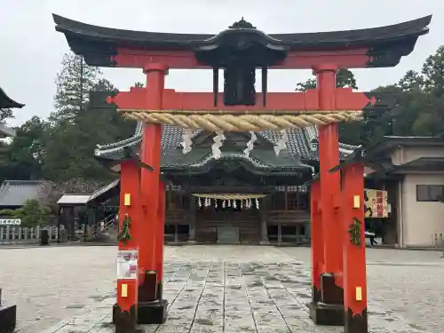 箭弓稲荷神社の{uncategorized: "未分類", other: "その他", undefined: "問題あり", building: "その他建物", grave: "お墓", sacred_gate: "鳥居", guardian: "狛犬", statue: "像", buddha: "仏像", history: "歴史", nature: "自然", garden: "庭園", animal: "動物", pagoda: "塔", temizu: "手水舎", mountain_gate: "山門・神門", sanctuary: "本殿・本堂", subordinate: "末社・摂社", art: "芸術", scenery: "景色", jizo: "地蔵", ema: "絵馬", goshuin: "御朱印", omikuji: "おみくじ", items: "授与品その他", amulet: "お守り", goshuincho: "御朱印帳", eats: "食事", festival: "お祭り", votive_dance: "神楽", shichigosan: "七五三参", wedding: "結婚式", experience: "体験その他", initially: "初詣", around: "周辺", anti_infection: "感染症対策"}