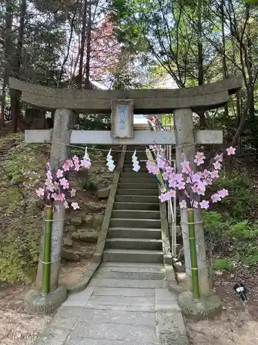 滑川神社 - 仕事と子どもの守り神(福島県)