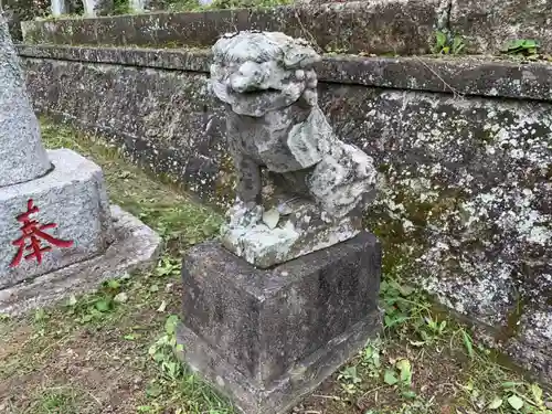 八幡神社の狛犬