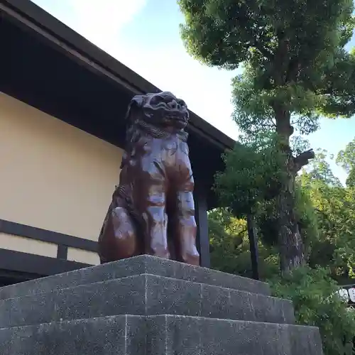 湊川神社の狛犬