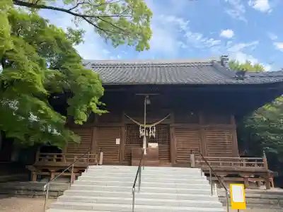 愛知県高浜市春日神社の{uncategorized: "未分類", other: "その他", undefined: "問題あり", building: "その他建物", grave: "お墓", sacred_gate: "鳥居", guardian: "狛犬", statue: "像", buddha: "仏像", history: "歴史", nature: "自然", garden: "庭園", animal: "動物", pagoda: "塔", temizu: "手水舎", mountain_gate: "山門・神門", sanctuary: "本殿・本堂", subordinate: "末社・摂社", art: "芸術", scenery: "景色", jizo: "地蔵", ema: "絵馬", goshuin: "御朱印", omikuji: "おみくじ", items: "授与品その他", amulet: "お守り", goshuincho: "御朱印帳", eats: "食事", festival: "お祭り", votive_dance: "神楽", shichigosan: "七五三参", wedding: "結婚式", experience: "体験その他", initially: "初詣", around: "周辺", anti_infection: "感染症対策"}