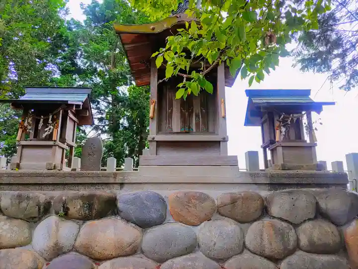 大明神社(宮田町藤ノ森)の末社・摂社