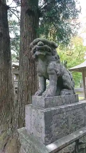 上沼八幡神社の狛犬
