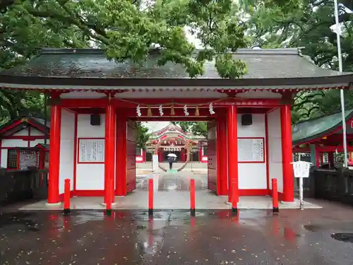 春日神社の山門・神門