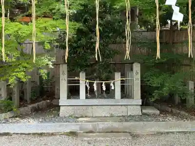 小槻神社の{uncategorized: "未分類", other: "その他", undefined: "問題あり", building: "その他建物", grave: "お墓", sacred_gate: "鳥居", guardian: "狛犬", statue: "像", buddha: "仏像", history: "歴史", nature: "自然", garden: "庭園", animal: "動物", pagoda: "塔", temizu: "手水舎", mountain_gate: "山門・神門", sanctuary: "本殿・本堂", subordinate: "末社・摂社", art: "芸術", scenery: "景色", jizo: "地蔵", ema: "絵馬", goshuin: "御朱印", omikuji: "おみくじ", items: "授与品その他", amulet: "お守り", goshuincho: "御朱印帳", eats: "食事", festival: "お祭り", votive_dance: "神楽", shichigosan: "七五三参", wedding: "結婚式", experience: "体験その他", initially: "初詣", around: "周辺", anti_infection: "感染症対策"}