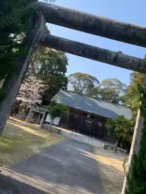 万倉護国神社の本殿・本堂