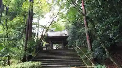 龍潭寺の山門・神門