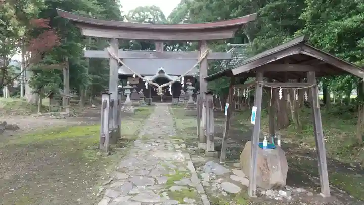 薩都神社の鳥居
