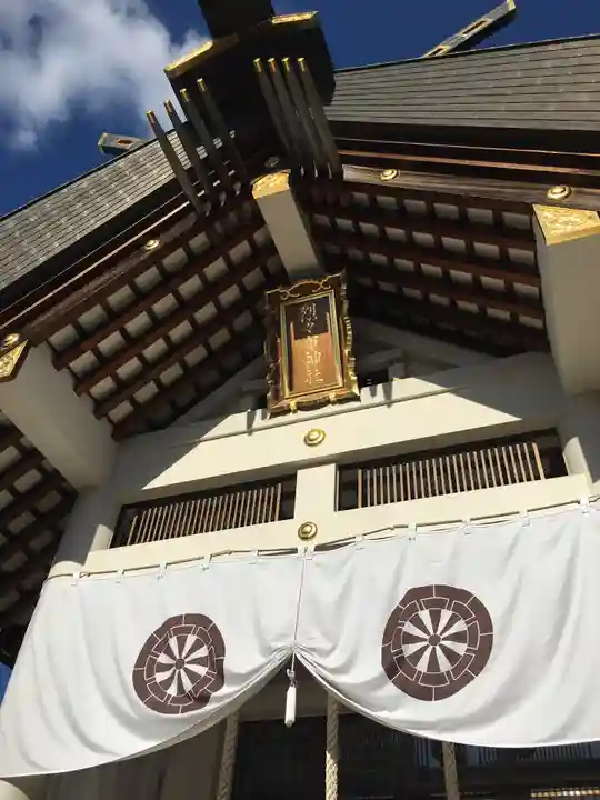 烈々布神社の本殿・本堂