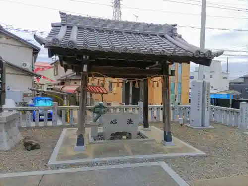 井内八幡宮の手水舎