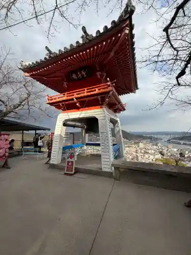 千光寺の{uncategorized: "未分類", other: "その他", undefined: "問題あり", building: "その他建物", grave: "お墓", sacred_gate: "鳥居", guardian: "狛犬", statue: "像", buddha: "仏像", history: "歴史", nature: "自然", garden: "庭園", animal: "動物", pagoda: "塔", temizu: "手水舎", mountain_gate: "山門・神門", sanctuary: "本殿・本堂", subordinate: "末社・摂社", art: "芸術", scenery: "景色", jizo: "地蔵", ema: "絵馬", goshuin: "御朱印", omikuji: "おみくじ", items: "授与品その他", amulet: "お守り", goshuincho: "御朱印帳", eats: "食事", festival: "お祭り", votive_dance: "神楽", shichigosan: "七五三参", wedding: "結婚式", experience: "体験その他", initially: "初詣", around: "周辺", anti_infection: "感染症対策"}