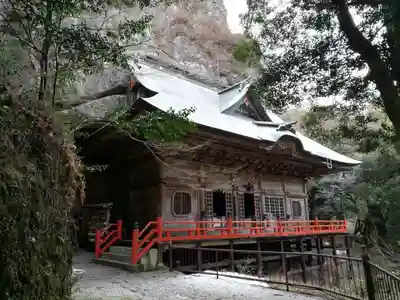 両子寺の本殿・本堂