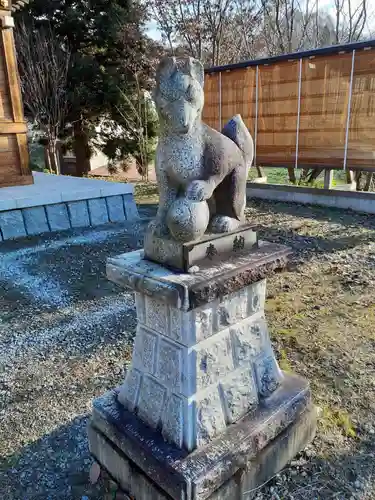 稲荷神社の狛犬