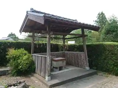 八幡社の手水舎