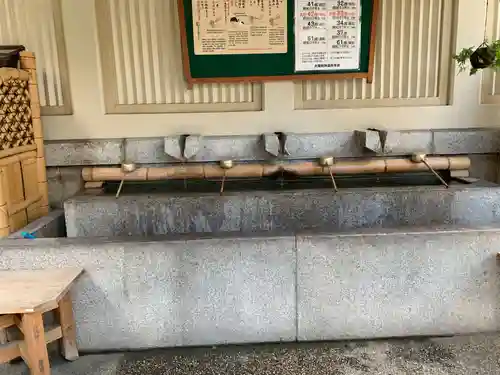 露天神社（お初天神）の手水舎