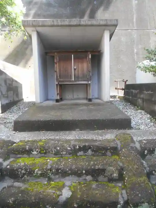 おしんめ様の本殿・本堂