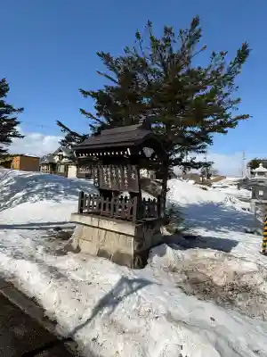 清水神社の{uncategorized: "未分類", other: "その他", undefined: "問題あり", building: "その他建物", grave: "お墓", sacred_gate: "鳥居", guardian: "狛犬", statue: "像", buddha: "仏像", history: "歴史", nature: "自然", garden: "庭園", animal: "動物", pagoda: "塔", temizu: "手水舎", mountain_gate: "山門・神門", sanctuary: "本殿・本堂", subordinate: "末社・摂社", art: "芸術", scenery: "景色", jizo: "地蔵", ema: "絵馬", goshuin: "御朱印", omikuji: "おみくじ", items: "授与品その他", amulet: "お守り", goshuincho: "御朱印帳", eats: "食事", festival: "お祭り", votive_dance: "神楽", shichigosan: "七五三参", wedding: "結婚式", experience: "体験その他", initially: "初詣", around: "周辺", anti_infection: "感染症対策"}