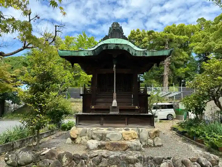惠心院(恵心院)の{uncategorized: "未分類", other: "その他", undefined: "問題あり", building: "その他建物", grave: "お墓", sacred_gate: "鳥居", guardian: "狛犬", statue: "像", buddha: "仏像", history: "歴史", nature: "自然", garden: "庭園", animal: "動物", pagoda: "塔", temizu: "手水舎", mountain_gate: "山門・神門", sanctuary: "本殿・本堂", subordinate: "末社・摂社", art: "芸術", scenery: "景色", jizo: "地蔵", ema: "絵馬", goshuin: "御朱印", omikuji: "おみくじ", items: "授与品その他", amulet: "お守り", goshuincho: "御朱印帳", eats: "食事", festival: "お祭り", votive_dance: "神楽", shichigosan: "七五三参", wedding: "結婚式", experience: "体験その他", initially: "初詣", around: "周辺", anti_infection: "感染症対策"}