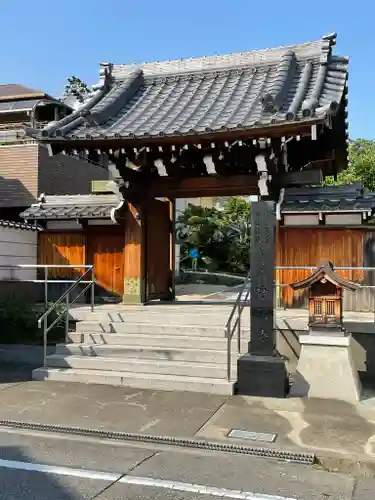 浄願寺の山門