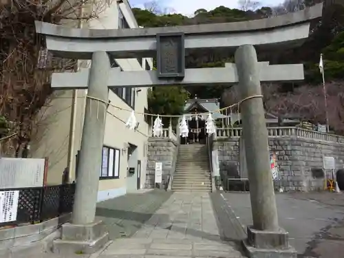 根岸八幡神社の鳥居