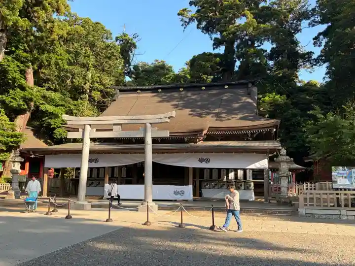 鹿島神宮の{uncategorized: "未分類", other: "その他", undefined: "問題あり", building: "その他建物", grave: "お墓", sacred_gate: "鳥居", guardian: "狛犬", statue: "像", buddha: "仏像", history: "歴史", nature: "自然", garden: "庭園", animal: "動物", pagoda: "塔", temizu: "手水舎", mountain_gate: "山門・神門", sanctuary: "本殿・本堂", subordinate: "末社・摂社", art: "芸術", scenery: "景色", jizo: "地蔵", ema: "絵馬", goshuin: "御朱印", omikuji: "おみくじ", items: "授与品その他", amulet: "お守り", goshuincho: "御朱印帳", eats: "食事", festival: "お祭り", votive_dance: "神楽", shichigosan: "七五三参", wedding: "結婚式", experience: "体験その他", initially: "初詣", around: "周辺", anti_infection: "感染症対策"}