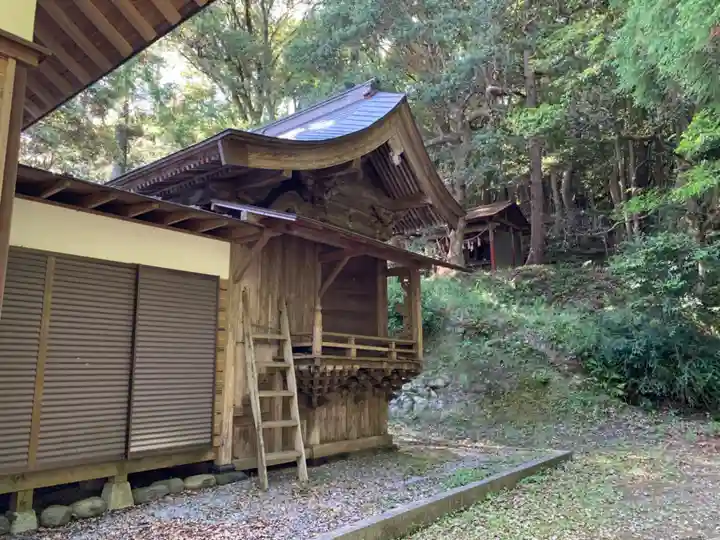 四宮神社の本殿・本堂