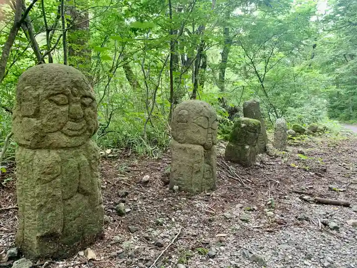 大神山神社奥宮の地蔵