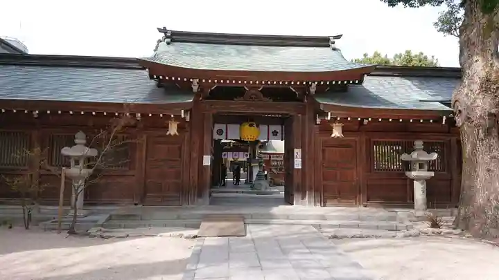 櫛田神社の山門・神門