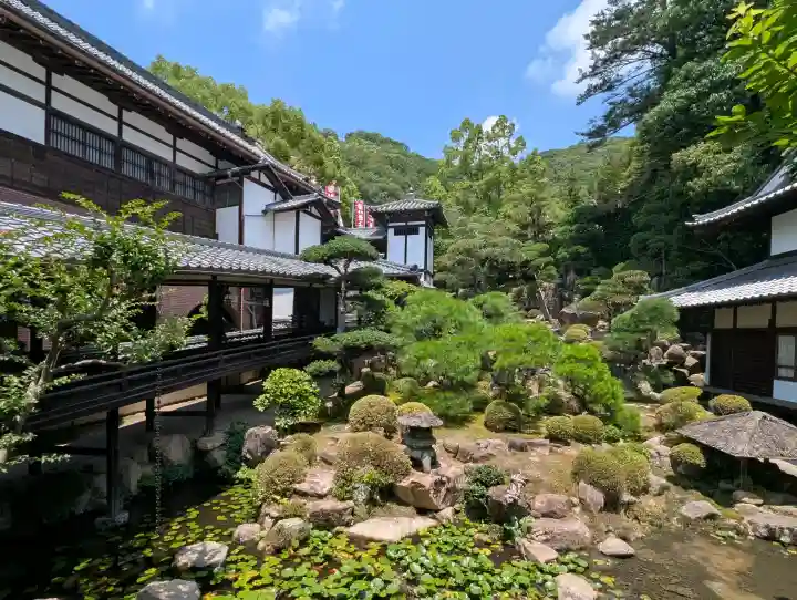 最上稲荷山妙教寺(岡山県)