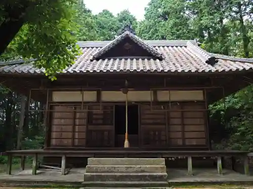 志太張神社の本殿