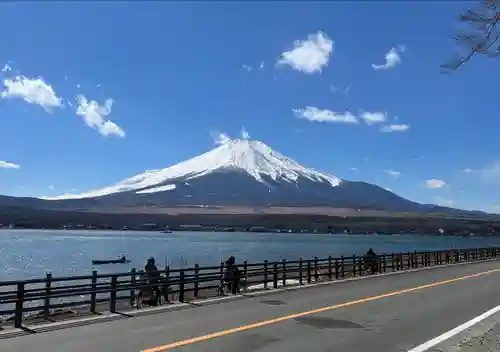 新屋山神社の景色