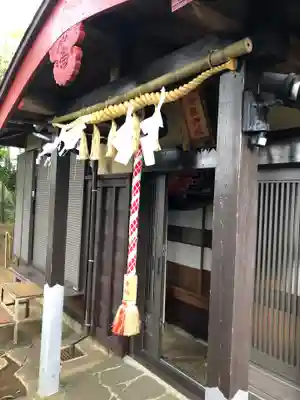 横浜御嶽神社の本殿・本堂