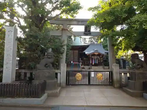 月見岡八幡神社の鳥居