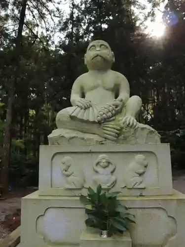 鳴谷神社の狛犬